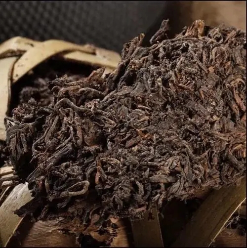 普洱茶怎么分辨古樹茶？