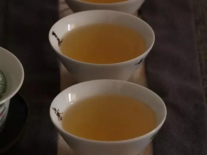 普洱茶的舌底鳴泉是怎么樣的？