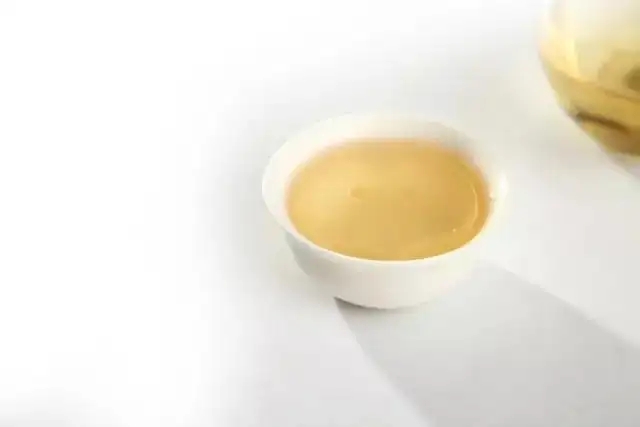 為什么越是深通茶道的人越深愛(ài)普洱茶？喜歡普洱茶，有三個(gè)原因。