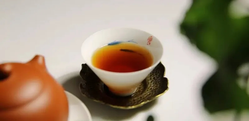 剛剛說(shuō)出了古樹純料與拼配之間的秘密！